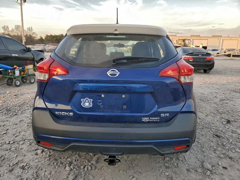 2018 NISSAN KICKS S  
