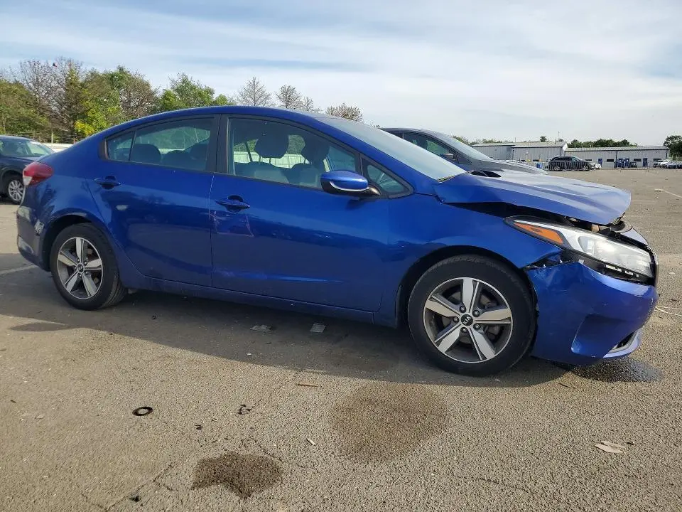 2018 KIA FORTE LX  