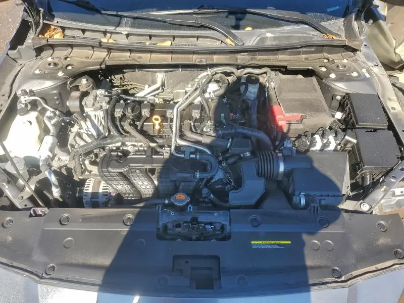 2021 NISSAN ALTIMA SR  