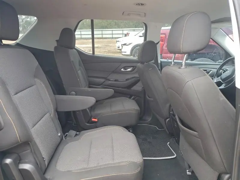 2021 CHEVROLET TRAVERSE LT  