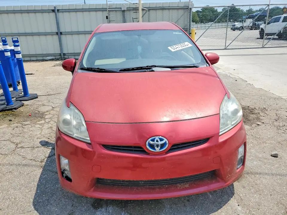 2010 TOYOTA PRIUS III  