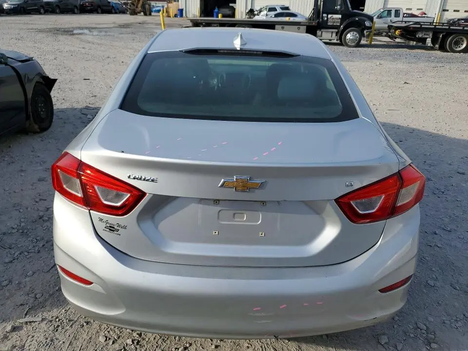 2018 CHEVROLET CRUZE LT  