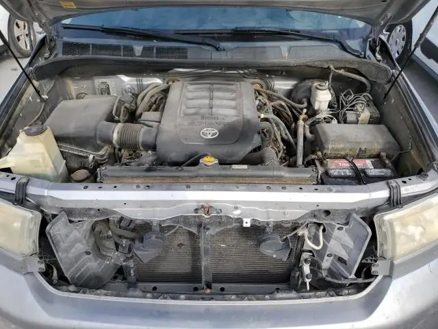 2013 TOYOTA TUNDRA CREWMAX SR5  