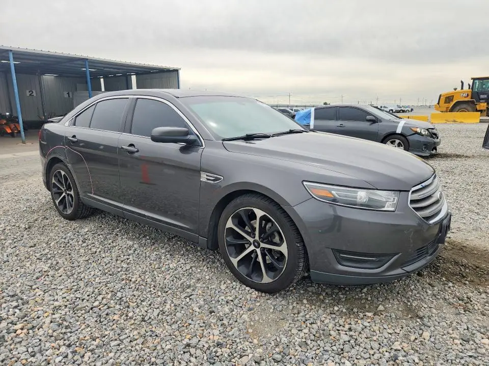 2015 FORD TAURUS SEL  