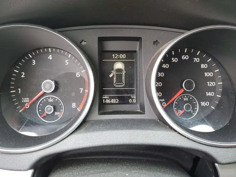 2010 VOLKSWAGEN GOLF   