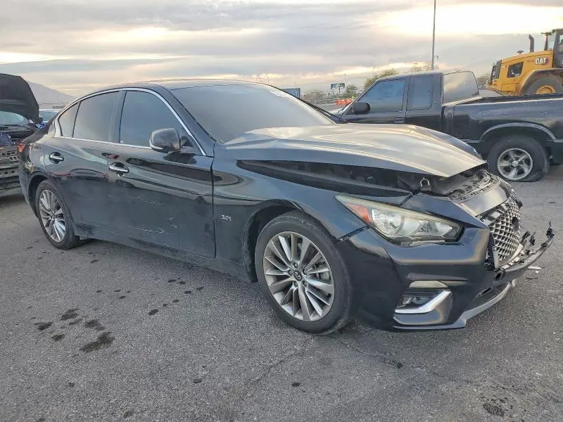 2018 INFINITI Q50 LUXE  