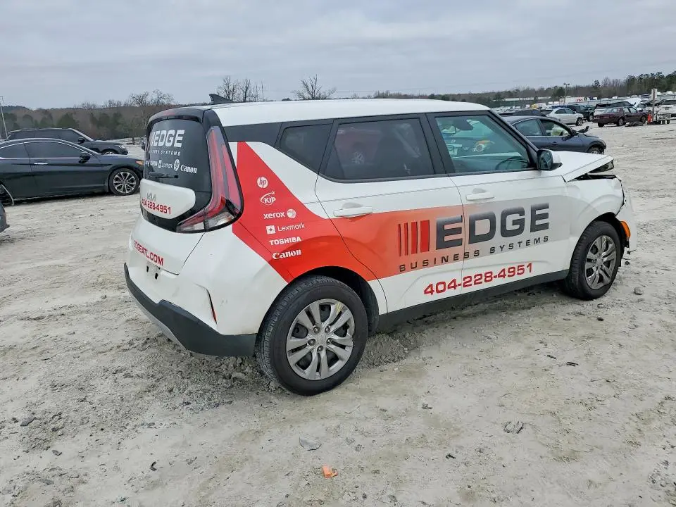 2023 KIA SOUL LX  