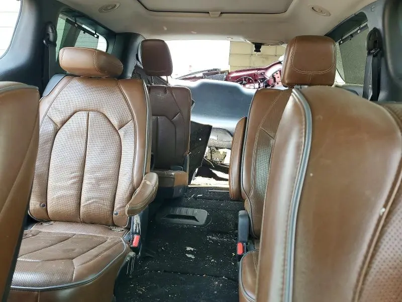 2017 CHRYSLER PACIFICA LIMITED  