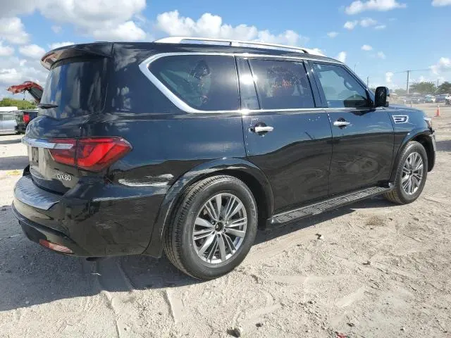 2022 INFINITI QX80 LUXE  