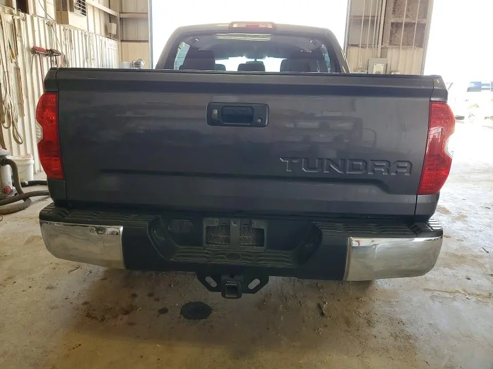 2015 TOYOTA TUNDRA CREWMAX SR5  