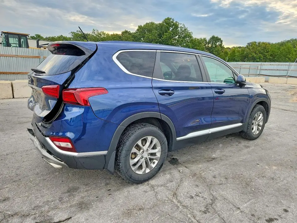 2019 HYUNDAI SANTA FE SE  