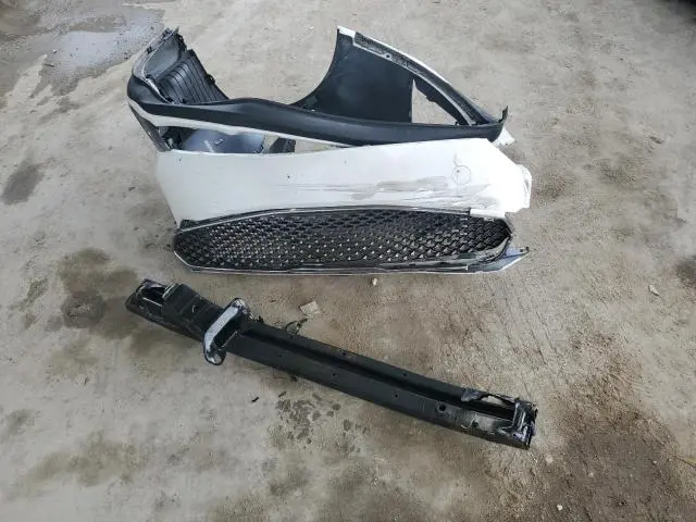 2018 KIA CADENZA LUXURY  