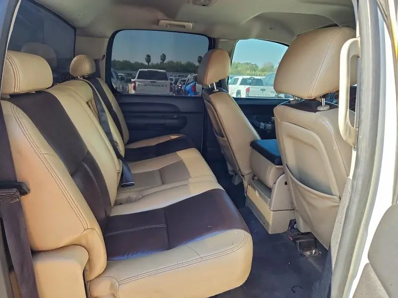 2013 CHEVROLET SILVERADO C1500 LT  