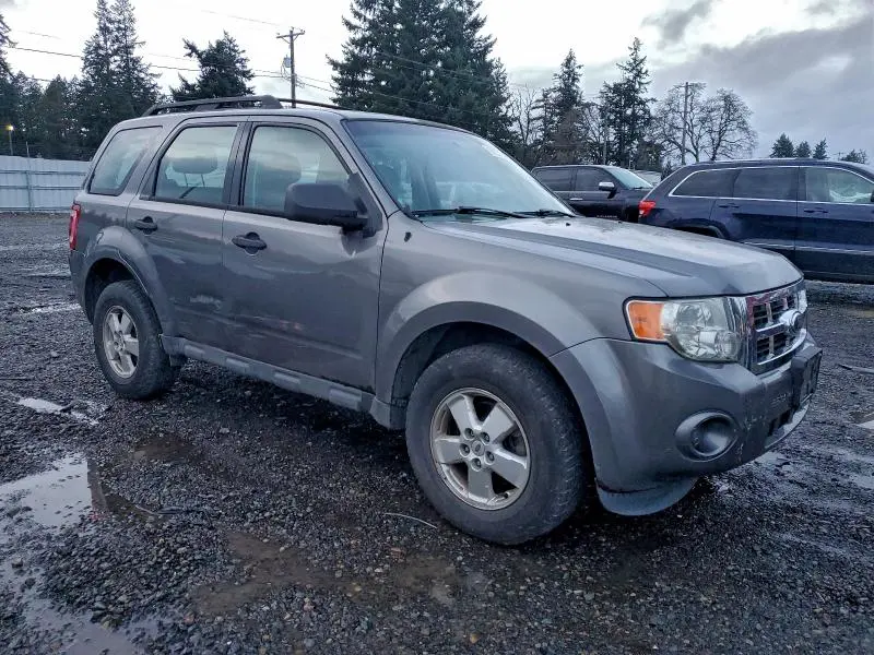 2012 FORD ESCAPE XLS  