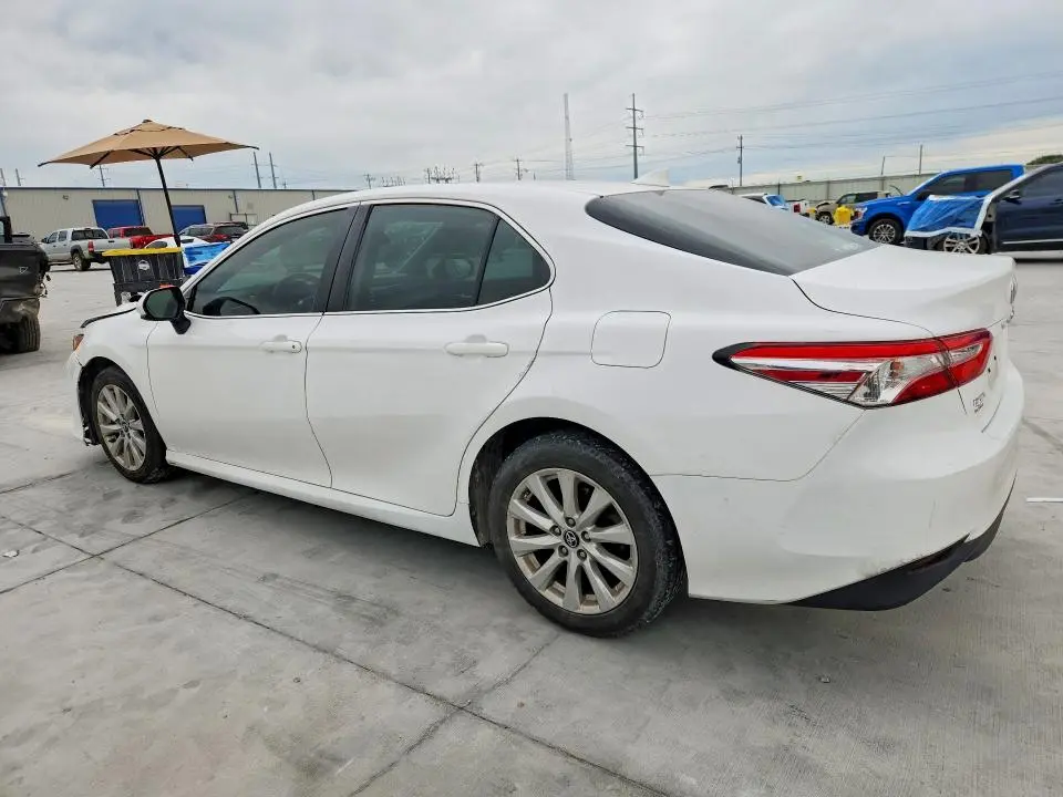 2019 TOYOTA CAMRY LE  