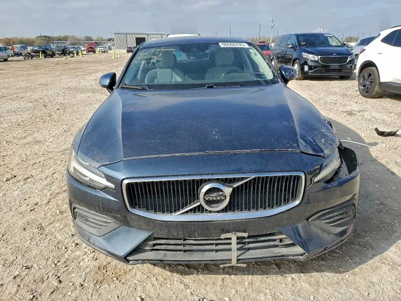 2020 VOLVO S60 T5 MOMENTUM  