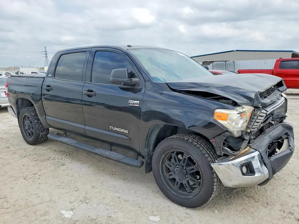 2016 TOYOTA TUNDRA SR5  