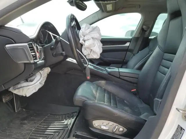 2016 PORSCHE PANAMERA 2  