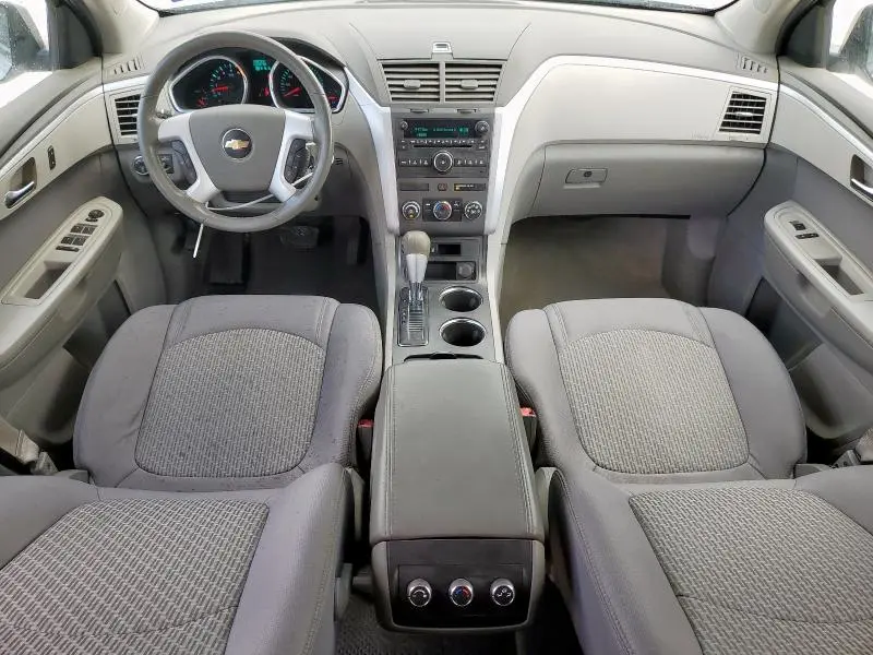 2012 CHEVROLET TRAVERSE LS  