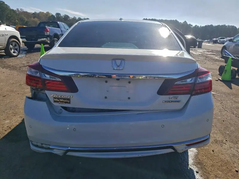 2017 HONDA ACCORD TOURING  