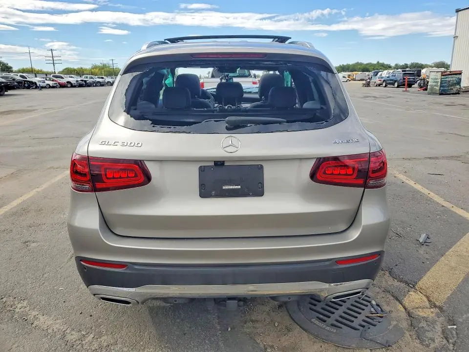 2021 MERCEDES-BENZ GLC 300 4MATIC  