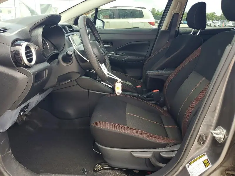 2022 NISSAN VERSA SR  