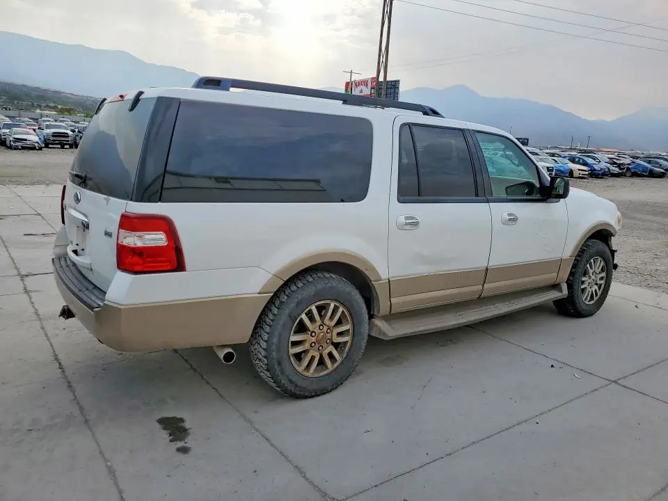 2011 FORD EXPEDITION EL XLT  