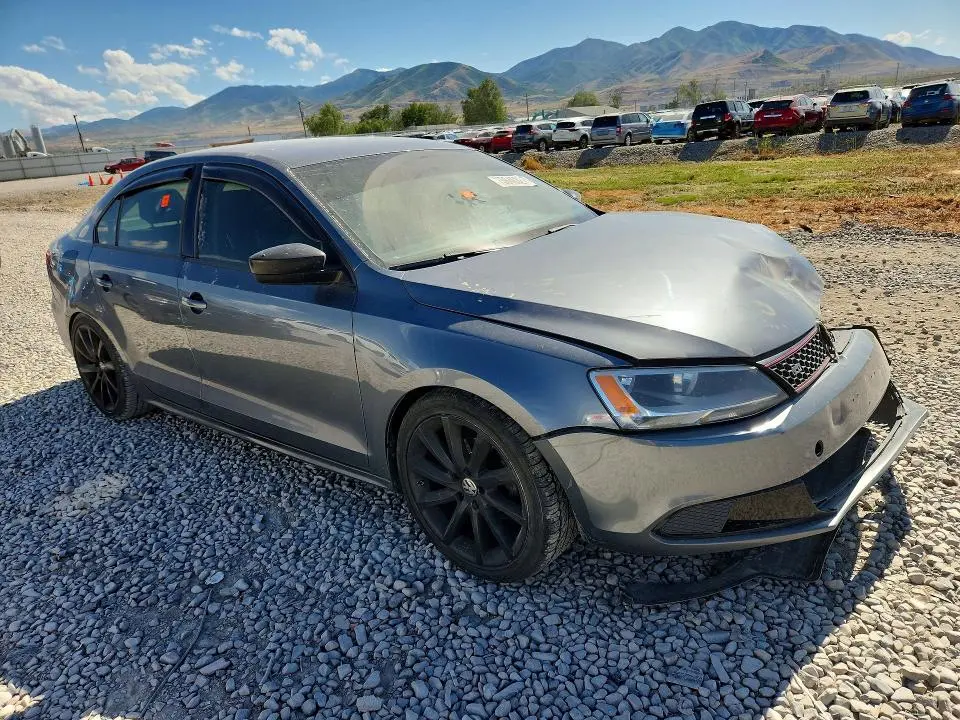 2014 VOLKSWAGEN JETTA BASE  