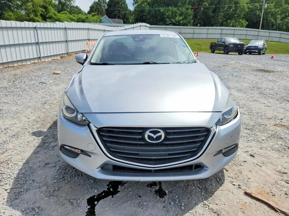 2018 MAZDA 3 TOURING  