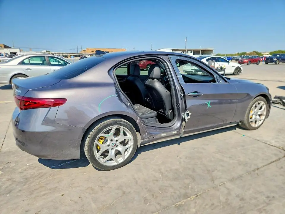 2018 ALFA ROMEO GIULIA TI Q4  