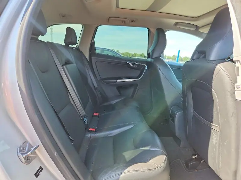 2015 VOLVO XC60 T5 PREMIER  