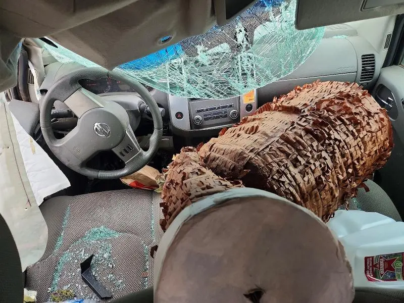 2010 NISSAN FRONTIER CREW CAB SE  