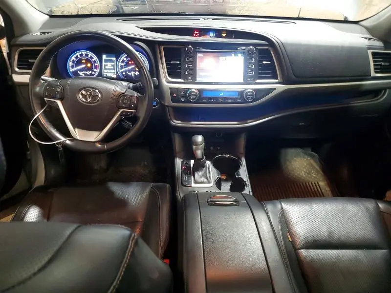 2017 TOYOTA HIGHLANDER LIMITED PLATINUM  