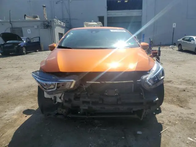 2022 NISSAN VERSA SV  
