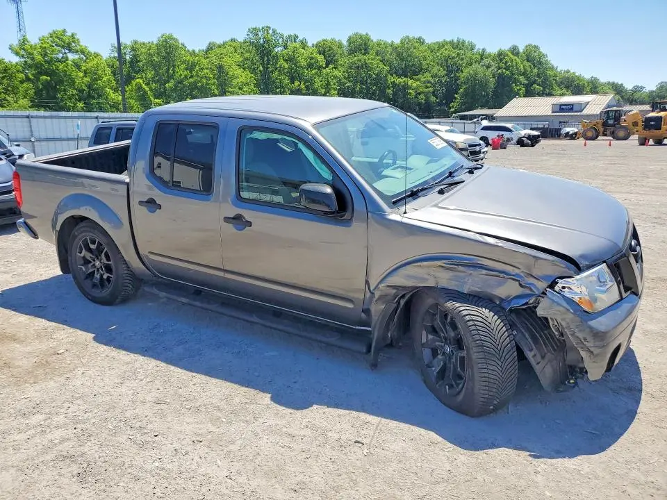 2021 NISSAN FRONTIER SV  