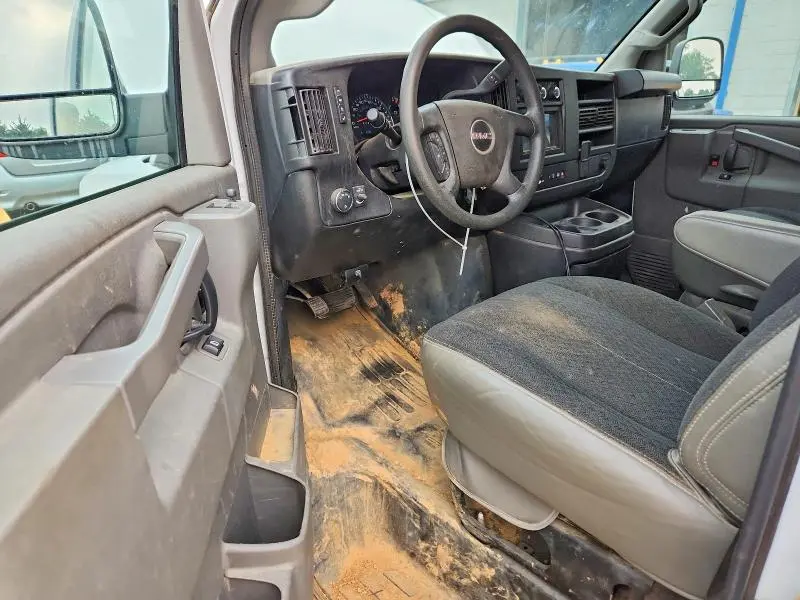 2022 GMC SAVANA G2500  