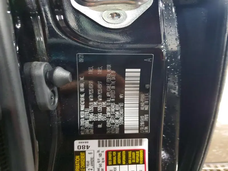 2022 TOYOTA SIENNA XLE  