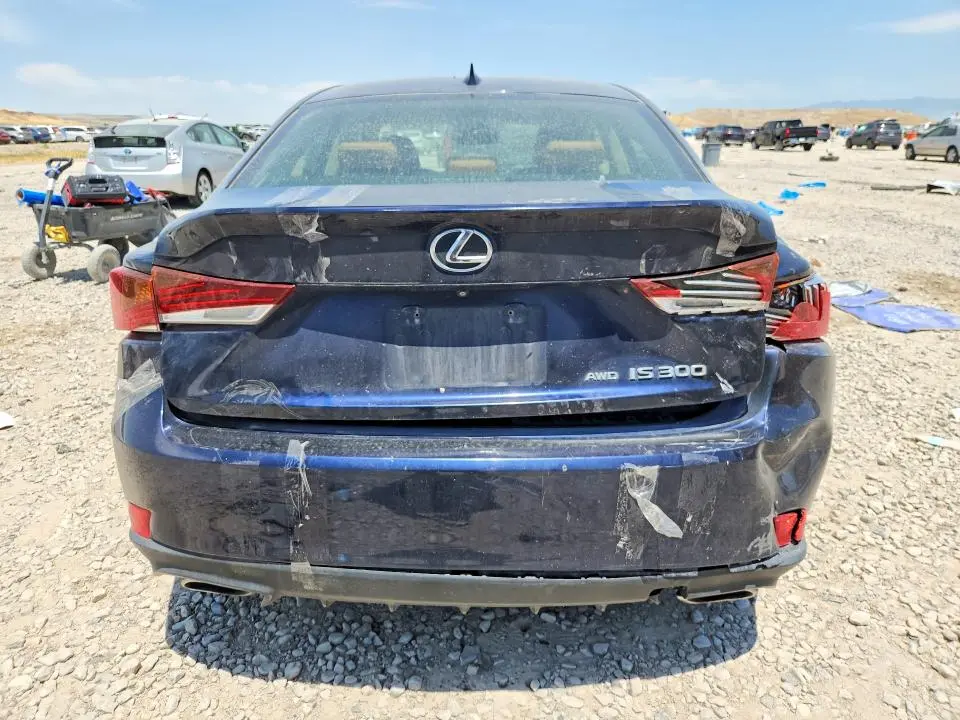 2017 LEXUS IS 300  