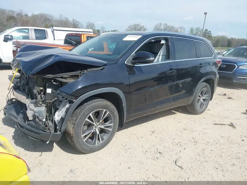 2016 TOYOTA HIGHLANDER XLE V6