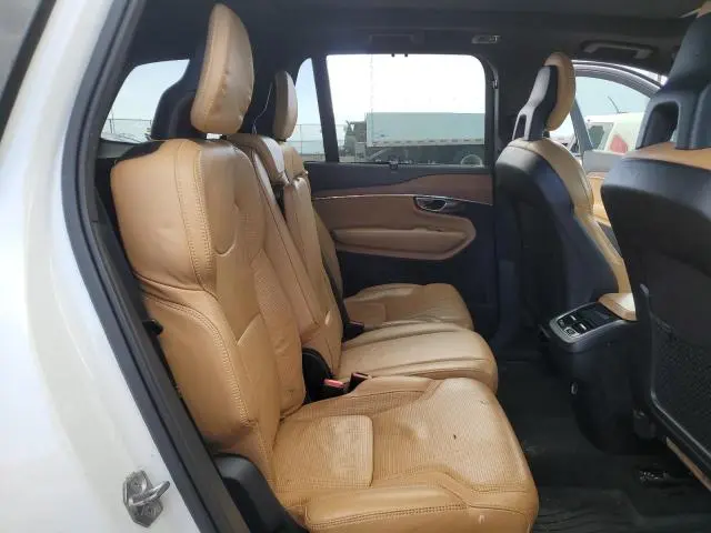 2017 VOLVO XC90 T6  