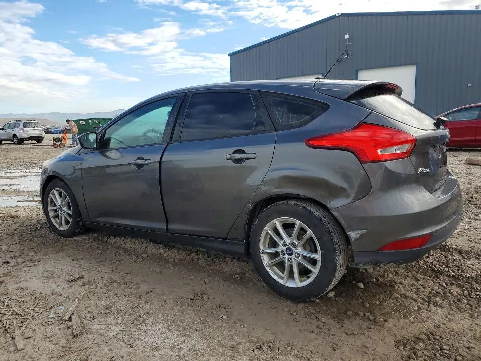 2015 FORD FOCUS SE  