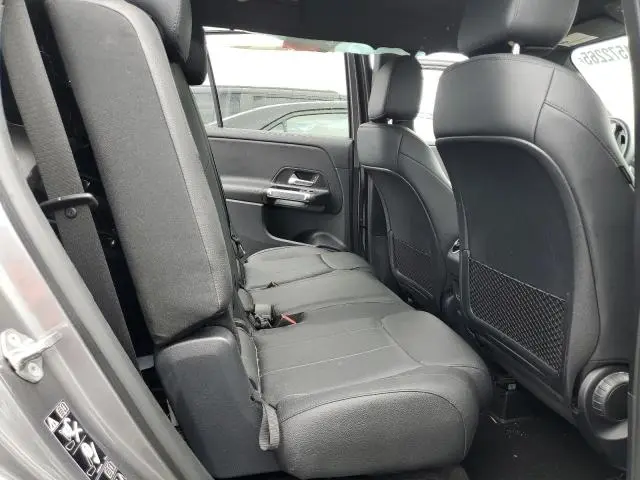 2022 MERCEDES-BENZ GLB 250  