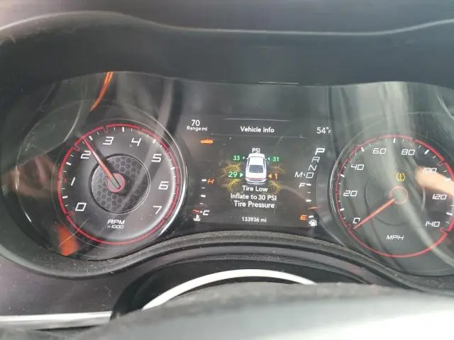 2017 DODGE CHARGER SXT  