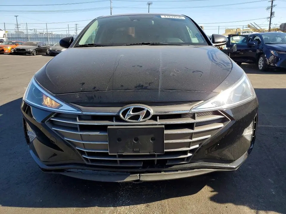 2019 HYUNDAI ELANTRA SEL  