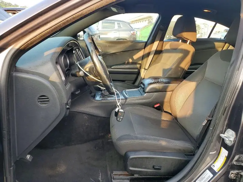 2016 DODGE CHARGER SE  