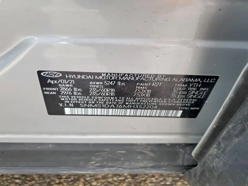 2021 HYUNDAI SANTA FE SE  