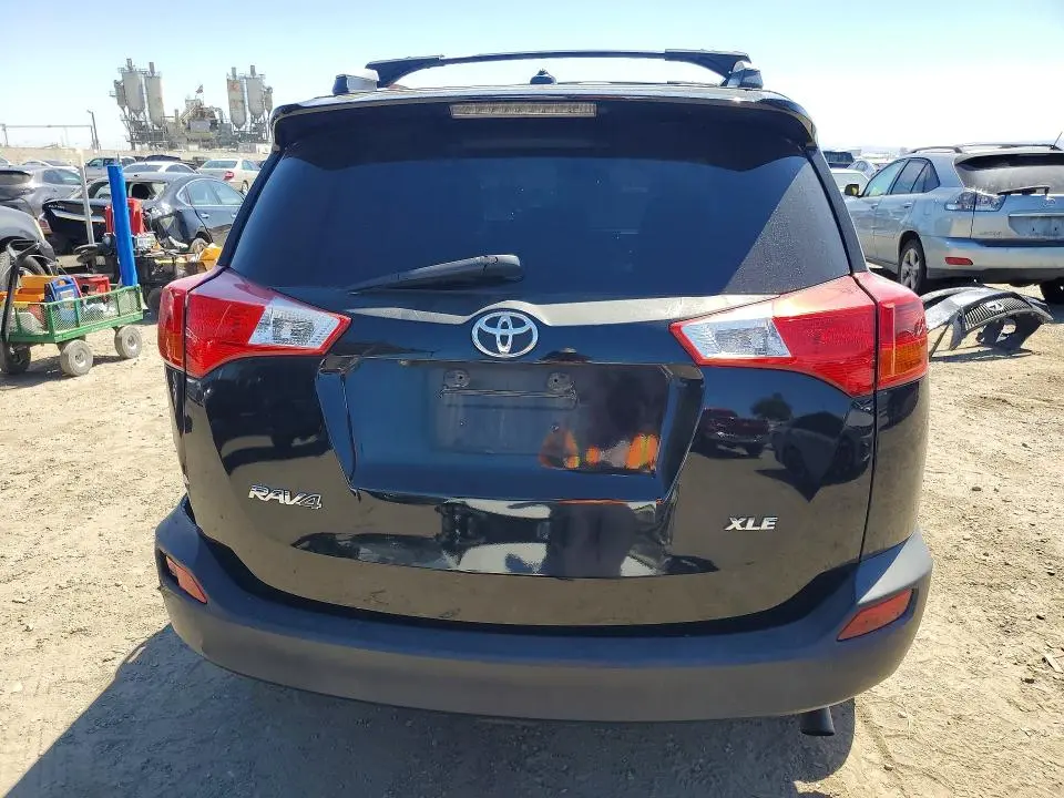 2014 TOYOTA RAV4 XLE  