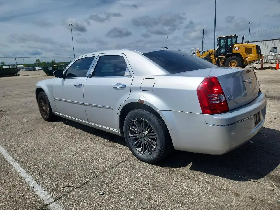 2010 CHRYSLER 300 TOURING  