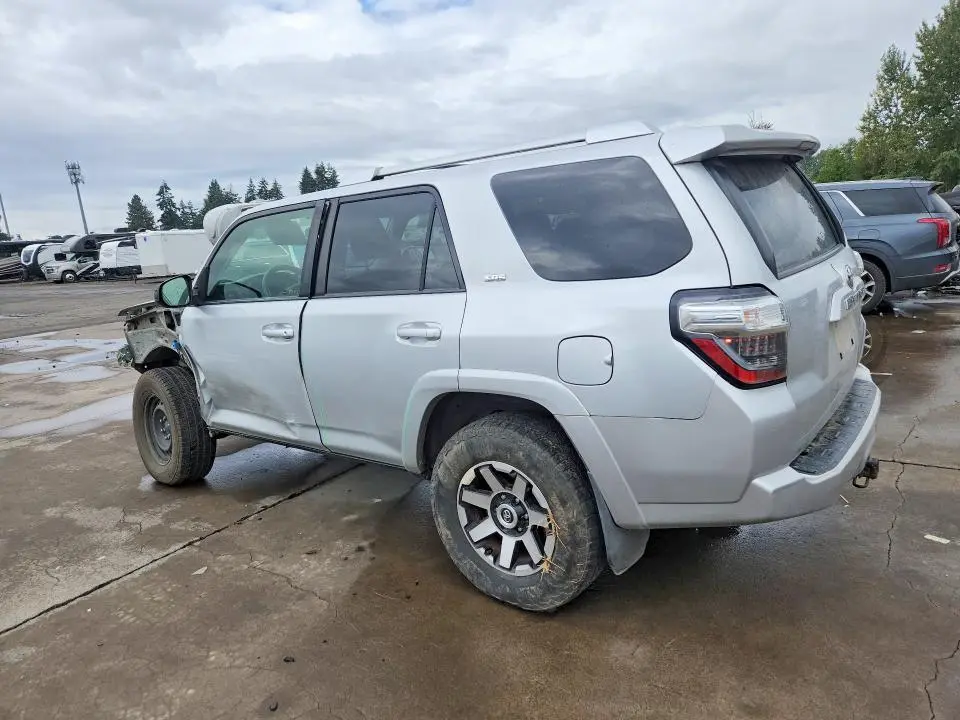 2014 TOYOTA 4RUNNER SR5  