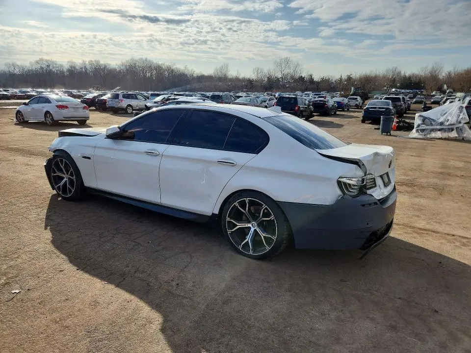 2016 BMW 550 XI  